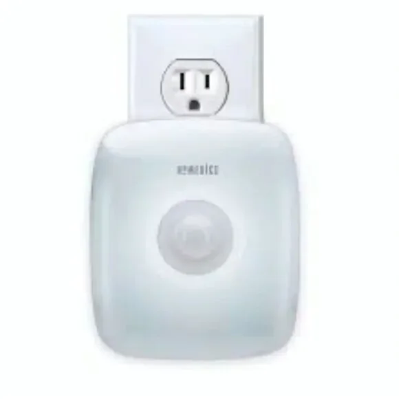 Homedics TotalClean Plug-In UV-C Air Sanitizer new in box - Picture 5 of 6